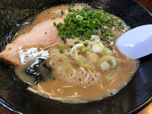「とんこつ　まる」@博多ラーメン とんこつ家の写真
