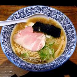 煮干し中華そば（醤油 780円）