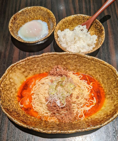 「汁なし担々麺3 ＝580円＋温泉卵50円＋ﾐﾆﾗｲｽ30円」@中華そば くにまつ 本店の写真