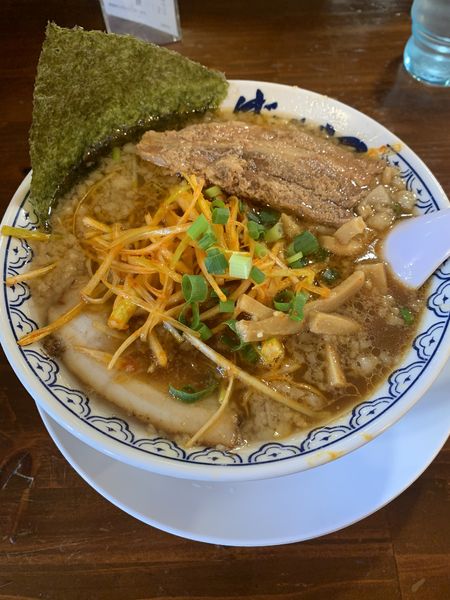 「角煮ばんから　辛ネギ」@東京豚骨拉麺 ばんから 柏豊四季店の写真