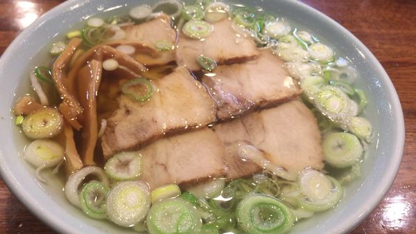 「醤油チャーシューラーメン」@丸信ラーメン 駅前店の写真