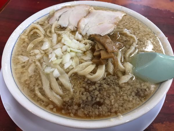 「中華そば　850円」@杭州飯店の写真
