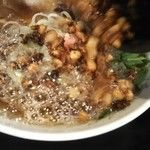 「豚の淡麗、龍鱗トッピング」@味どころ 龍の羽の写真