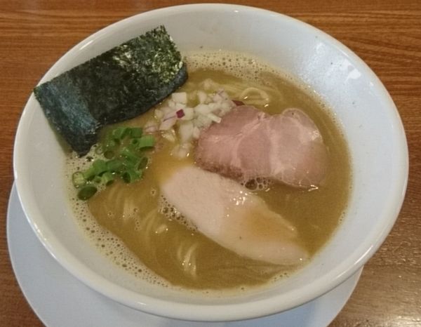 「白湯煮干しそば」@麺屋 藤むらの写真