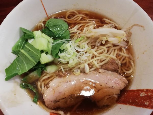 「追鰹醤油らーめん」@旬麺しろ八の写真