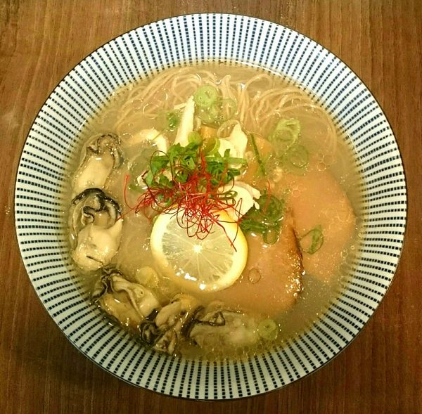 「牡蠣そば いわし丼」@寿製麺よしかわ 保谷店の写真