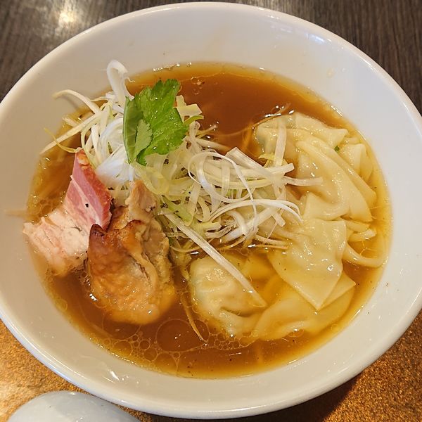 「ワンタン麺950」@チラナイサクラの写真
