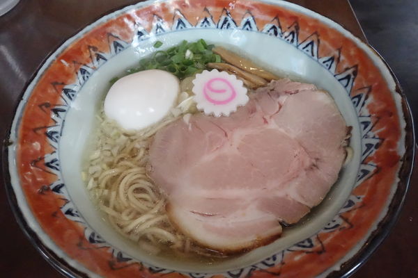 「鯛だししおらーめん+半熟しお玉子」@石臼玄麦自家製らーめん 丸竈の写真