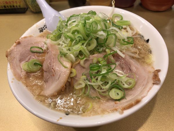 「しょうゆラーメン」@超ごってり麺 ごっつ 亀戸本店の写真