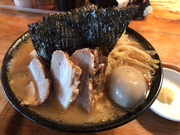 「にんにくみそ中華そばDX920円」@ラーメン つぼの華の写真