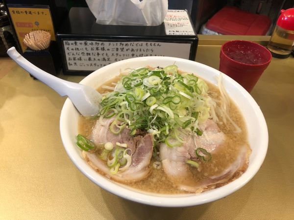 「しょうゆラーメン」@超ごってり麺 ごっつ 秋葉原店の写真