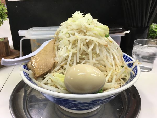 「塩らーめん ＋味玉＋野菜トッピング」@らーめん 凌駕の写真