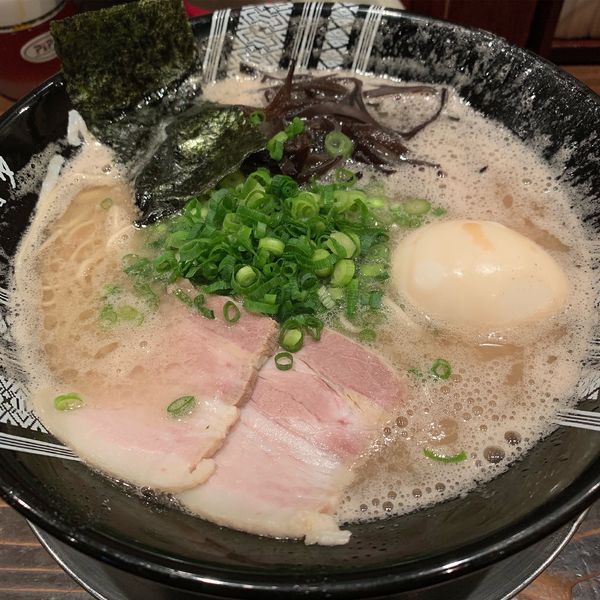 「味玉ラーメン」@博多一双 中洲店の写真