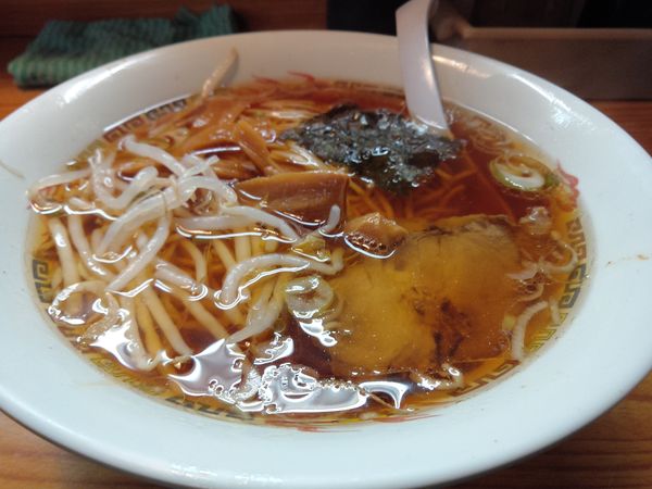 「ラーメン３３０円」@めん◯の写真