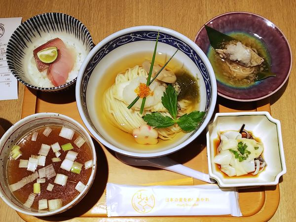 「【よしかわ】麺割烹 冬の魚と蓮根のつけそば　1000円」@むぎくらべの写真