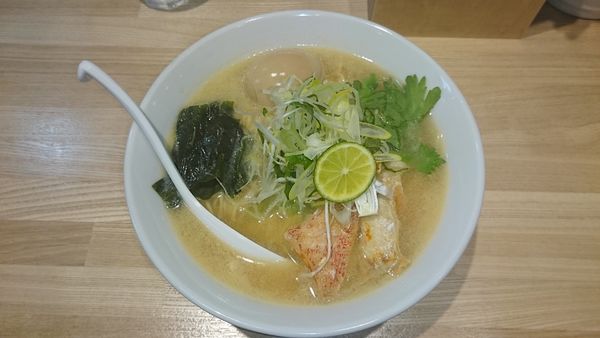 「ハタの鮮魚塩らーめん大盛り」@中華ソバ ビリケンの写真