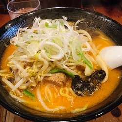 味噌オロチョンラーメン