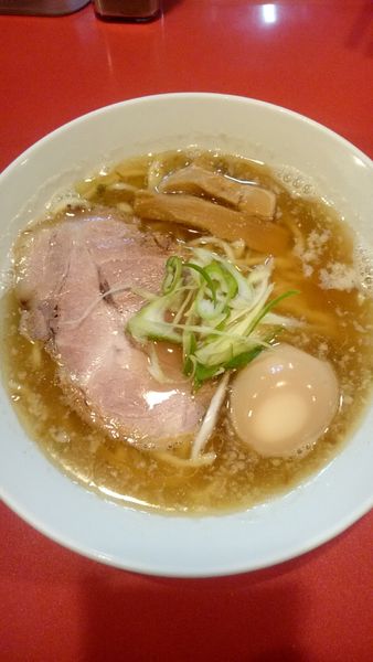 「味玉醤油ラーメン   800円」@麺屋しのはら 三日月食堂の写真