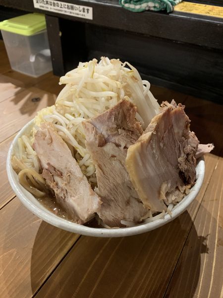 「ラーメン小 790円 豚マシダブル 190円」@ラーメン豚珍の写真