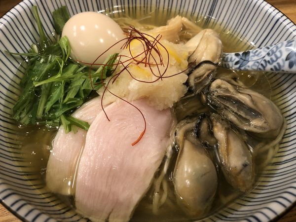「【昼限定】味玉牡蠣そば 1000円」@中華そば きなりの写真
