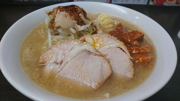 「【昼】辛ミート麺」@ラーメンいつきの写真