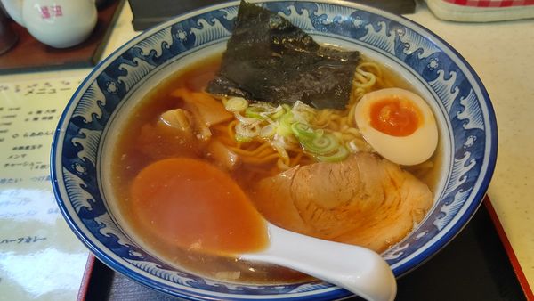 「しょう油らぁめん＋大判ギョーザ１００１円」@らぁめん みのざわやの写真