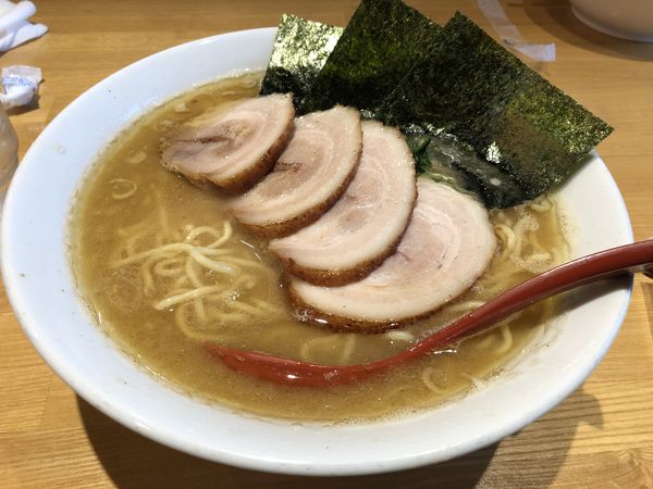 「チャーシュー麺大盛固め濃いめ多め」@ラーメン大桜 野川店の写真