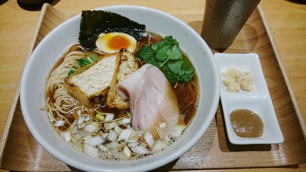 「醤油そば 黒（1,000円）」@銀座 風見の写真