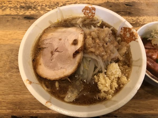 「ヤサイニンニクアブラーメン」@麺処 慶の写真