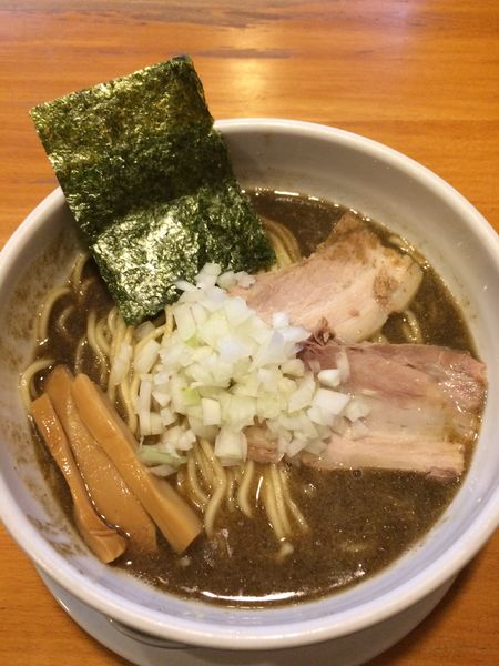 「煮干しそば(中)750円」@煮干そば とみ田の写真