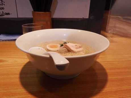 「鶏そば　しお」@支那そば 一本気の写真