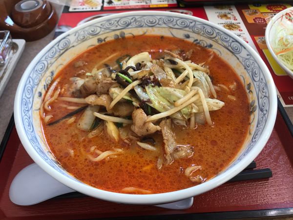 「肉ぴりラーメン（中辛）」@らーめんの一番亭 三島塚原店の写真