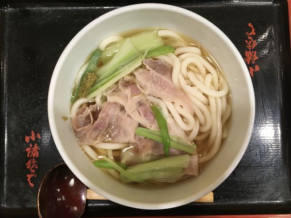 「香味肉うどん」@小諸そば 三田店の写真