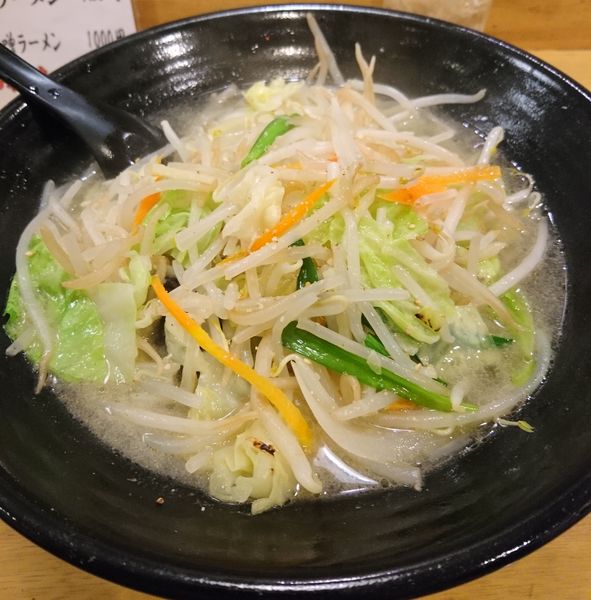 「たっぷり野菜の塩タンメン」@らーめん高橋の写真