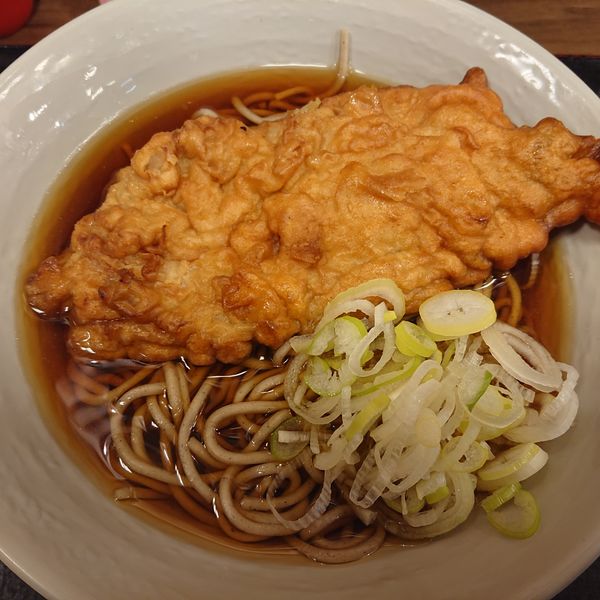 「鶏唐揚げそば470円」@濱そば 大船店の写真