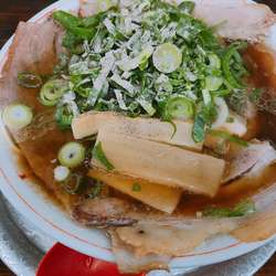 Bラーメン 760円