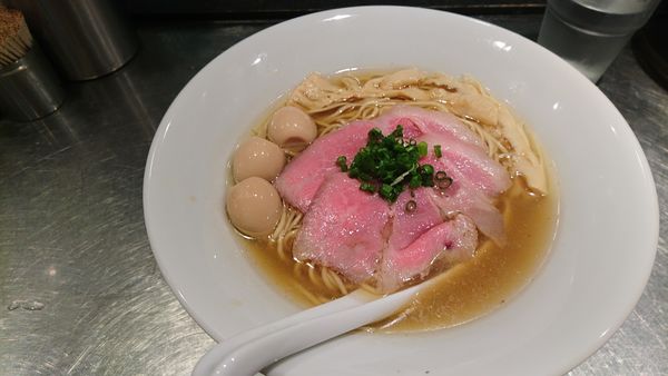 「煮干清湯塩800円+うずら100円」@さんじの写真