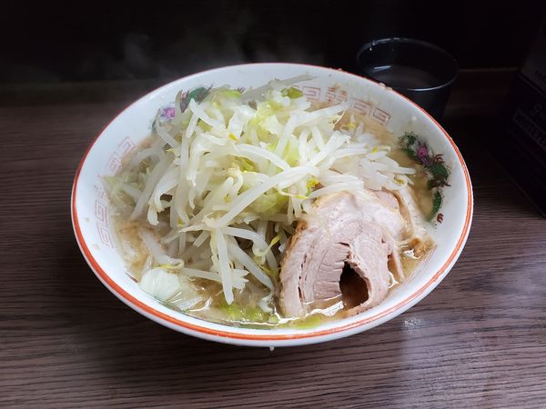 「小ラーメン(麺少なめ)790円」@ラーメン二郎 横浜関内店の写真