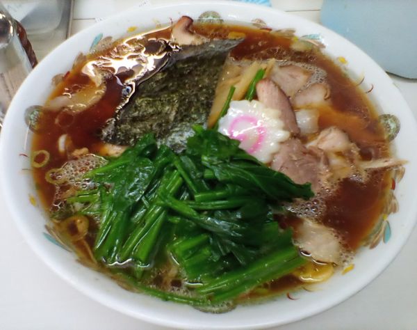 「チャーシュー麺+ほうれん草」@青島食堂 秋葉原店の写真