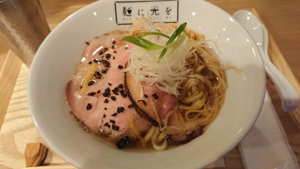 「ヒップホップ鶏そば 890円」@麺に光をの写真
