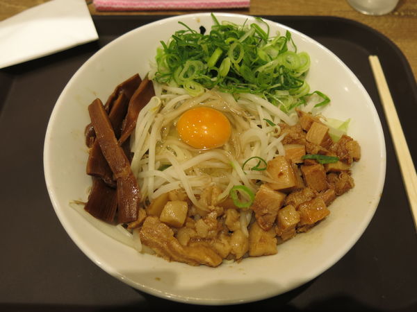 「まぜそば：850円」@つけめん あの小宮の写真