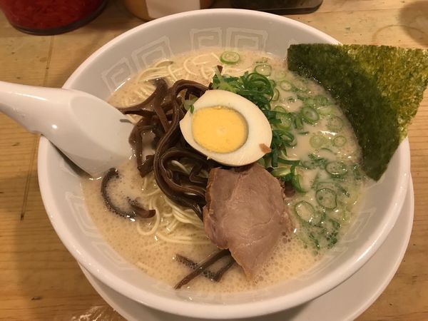 「ラーメン」@博多天神 新宿東口駅前店の写真