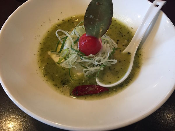 「バジルdeグリーン味噌：910円」@麺 藏藏の写真