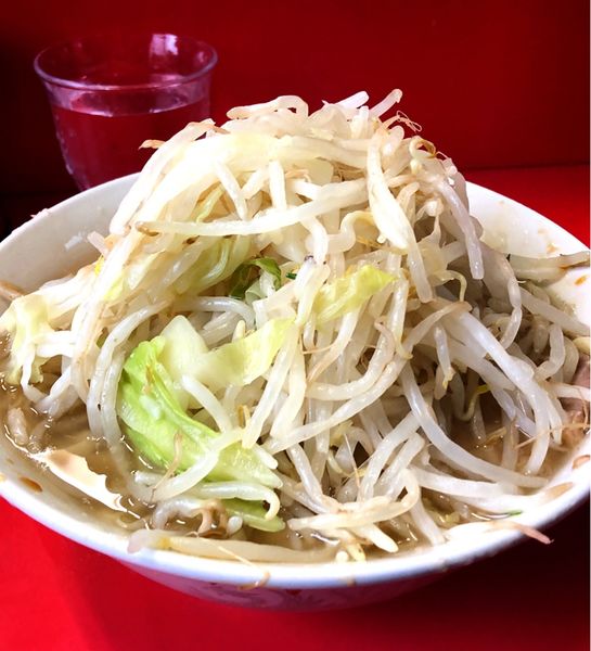 「ラーメン(麺半分.ヤサイ.ニンニク)」@ラーメン二郎 三田本店の写真