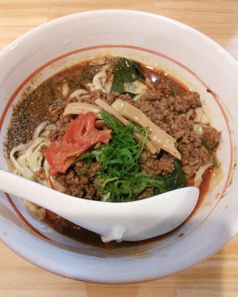 「手揉み味噌混ぜそば担々風　９００円」@川の先の上の写真