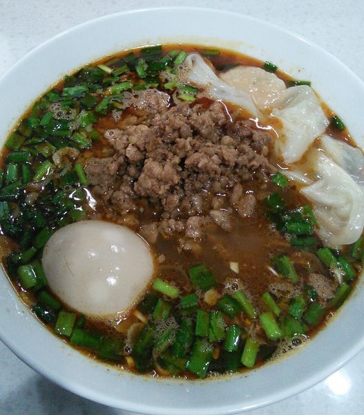 「【限定】特製辛いナイアガラらーめん　１２００円」@ラーメン星印の写真