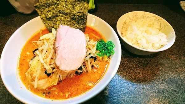 「辛ミソラーメン(辛さ４)+海苔･ライス」@味噌ラーメン 雪ぐにの写真
