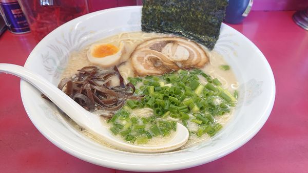 「多次郎ラーメン」@九州ラーメン 丸屋 多次郎商店の写真