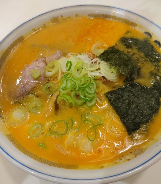 「担々麺 大盛」@手打ちラーメン 本丸の写真