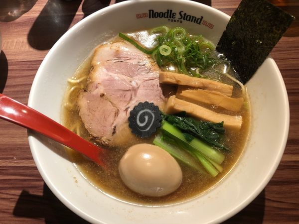 「KUROSHIO煮干しラーメン+味玉子」@Noodle Stand Tokyoの写真